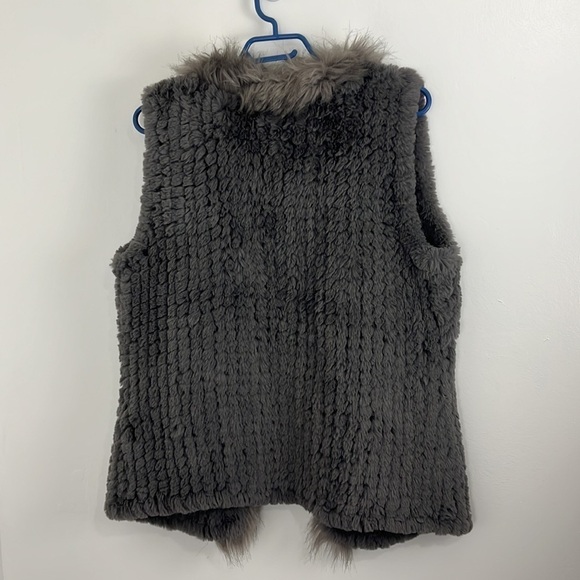 Dolce Cabo Faux Rabbit & Racoon Fur Grey Open Vest - Picture 6 of 6